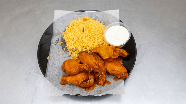 Six Buffalo Wings + Vegetable Rice.